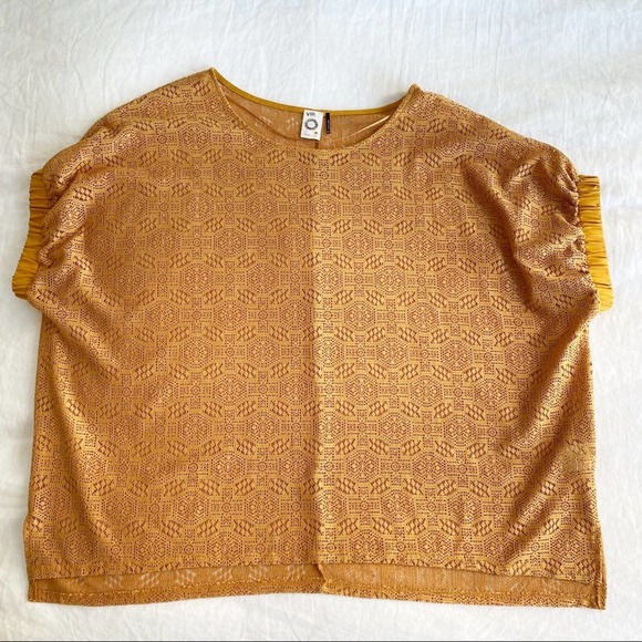 Anthro Akemi + Kin Bratton Yellow Gold Lace Top L - Picture 7 of 14